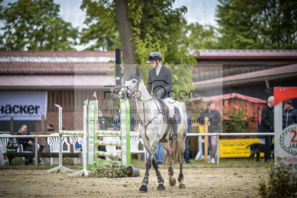 DOS_6451 | Entdecke hochwertige Reitturnierfotos von Foto Oger. Professionell, emotional und authentisch – jetzt Lieblingsmomente im Shop bestellen.Deutschlandweite Turnierfotografie. - Realisiert mit Pictrs.com