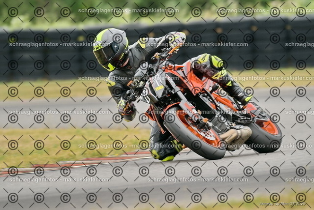 25bt05-1523 | markuskiefer.com - Realisiert mit Pictrs.com