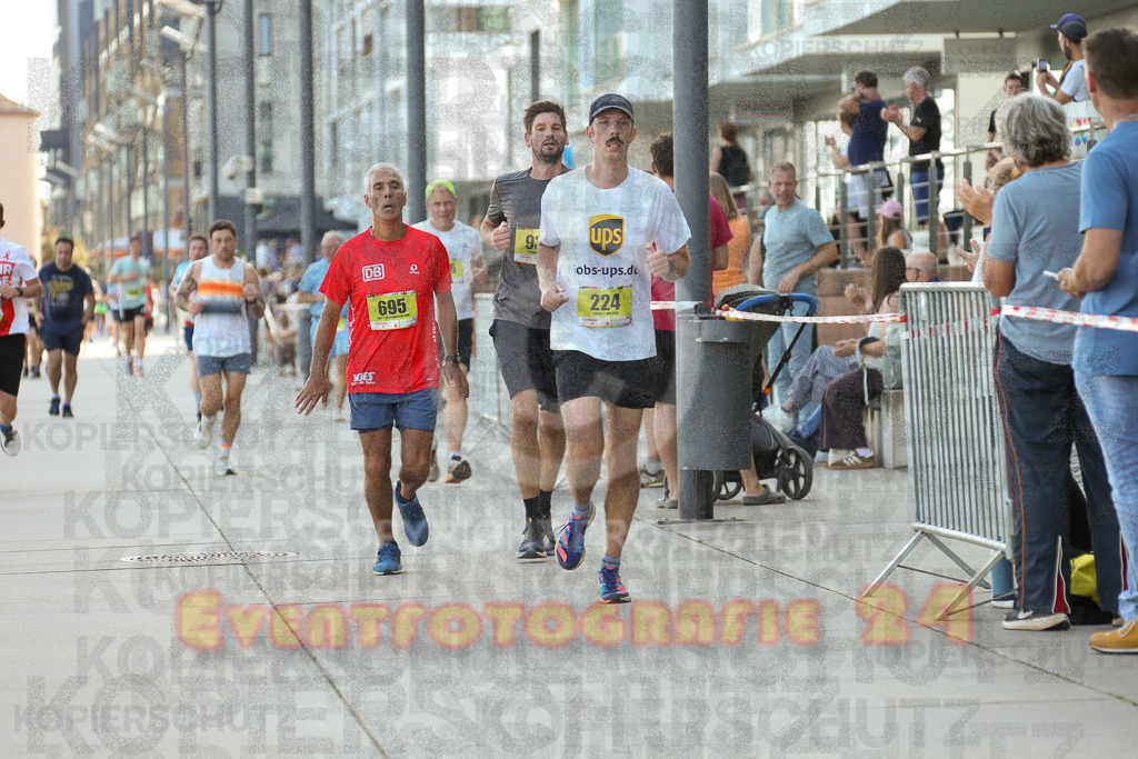 250920_1447_EX1_7562 | Sportfotografie im Rhein-Sieg Kreis, Köln, Bonn, NRW, Rheinland Pfalz, Hessen, etc. Unser Tätigkeitsfeld umfasst den Laufsport vom Volkslauf über den Marathon, Duathlon, Triathon bis zum Ultralauf wie Kölnpfad Ultra oder Schindertrail.