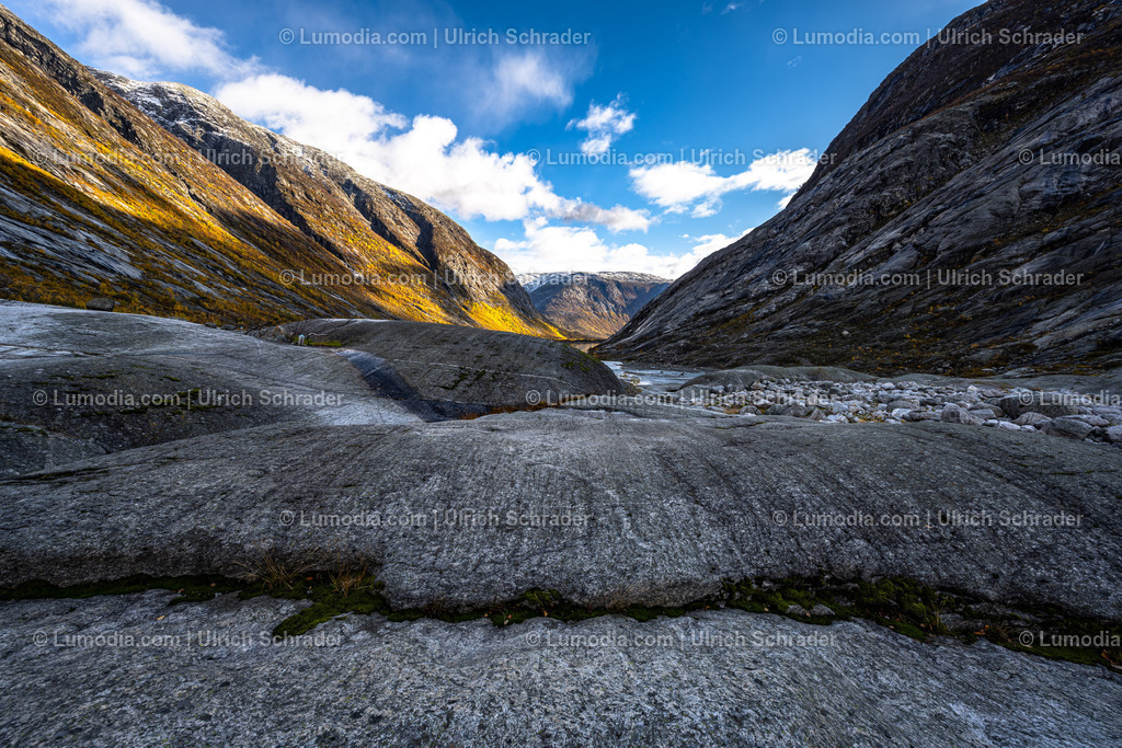 10047-10064 - Am Jostedalsbreen - Norwegen | Stockfoto und Bilderpool mit Bildmaterial aus Deutschland, dem Harz, Halberstadt, Quedlinburg, Wernigerode und weltweit. Qualitativ hochwertige und professionelle Fotos anschauen und kaufen. - Realisiert mit Pictrs.com