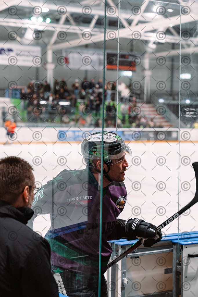 Alligators_vs_Stuttgart_16_11_2025-14 | Die Fotogalerie von Daddel: professionelle Bilder von Sport, Events und Unternehmen aus Franken. Jetzt Galerien durchstöbern und Lieblingsfotos bestellen. - Realisiert mit Pictrs.com