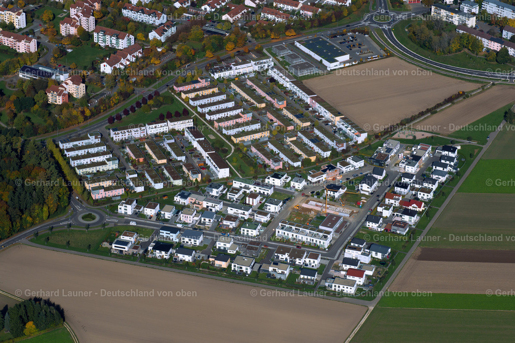3703682 | Wiblingen, ULM 13.10.2017 Stadtrand und Außenbezirks- Wohngebiete  in Ulm im Bundesland Baden-Württemberg, Deutschland // Outskirts residential  in Ulm in the state Baden-Wuerttemberg, Germany Foto: Gerhard Launer