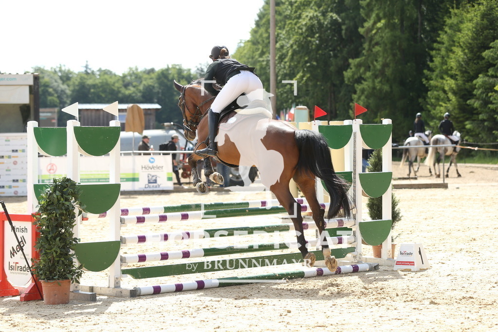 DL2Q4975 | Willkommen bei Brunnmayr - Design & Fotografie – Ihrem Spezialisten für Reitturniere und Pferdeveranstaltungen in Oberösterreich, Salzburg und Bayern! Seit über 17 Jahren sind wir leidenschaftlich dabei.