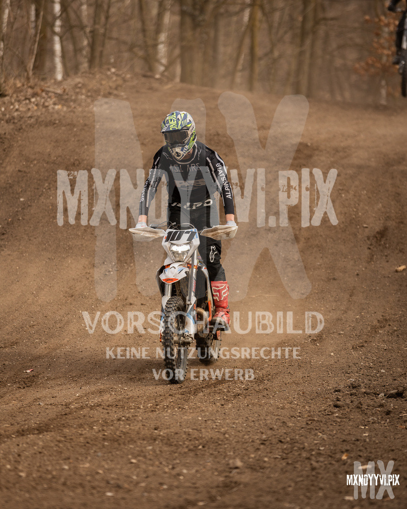 866A0116 | mxndyyvipix