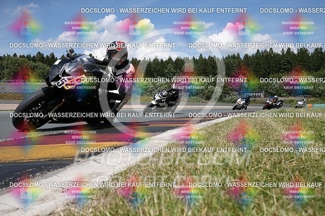 2016-07-01-PBK-4168 | Sportfotografie; SlowMotion; Video; Rennstrecke; Hafeneger; RSE; Speer; Trackday; Motorsportarena; Hockenheimring; Brno; Most; Barcelona; Valencia, Benny; Kaetzmer;