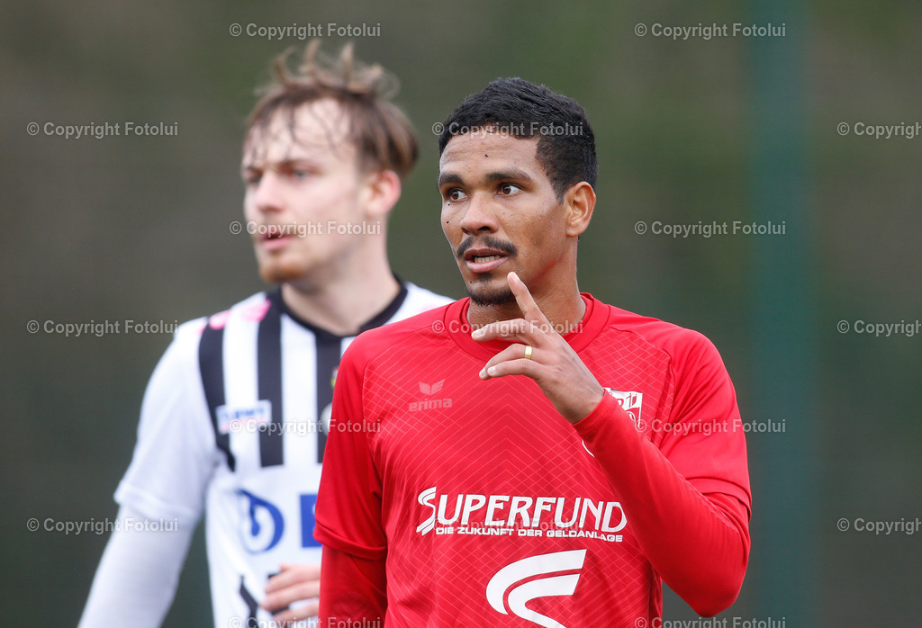 A_LUI_100224_20jpg | SPORT,FUSSBALL,TESTSPIEL ASKOE OEDT-SPG LASK AMATUERE 10.02.2024 IM BILD: HENRIQUE VALDIR BARBOSA DA SILVA (OEDT) UND (SPG LASK) FOTO:FOTOLUI