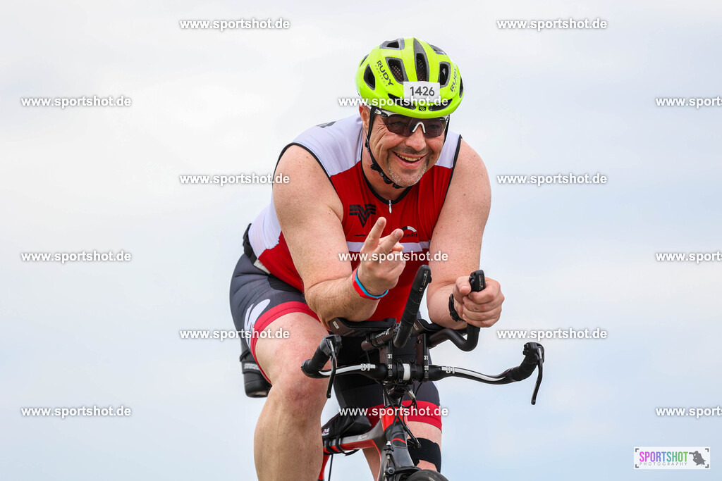BR8A4578 | Stadttriathlon Erding 2025. #yourpictrs #sportshot_your_pictrs @Sportshotphotography #stadttriathlonerding Copyright: www.sportshot.de