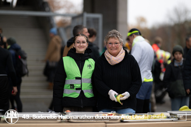 Süderelbe Halbmarathon 2025 I 09.11.2025 I Fotograf_DerSportfotograf.I 00161 | Der Sportfotograf. - Realisiert mit Pictrs.com