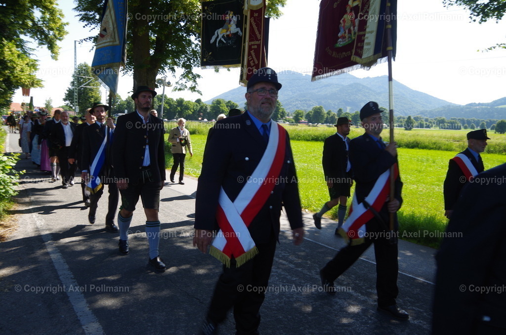 IMGP6018 | fotografiert von Axel PollmannLeonhardi Wallfahrt Benediktbeuern und Murnau, Fronleichnam, Fasching, Landschaft im Loisachtal und Benediktbeuern  - Realisiert mit Pictrs.com