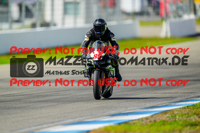 MaZZes_FotoMatrix_240615_6505 | WEISS