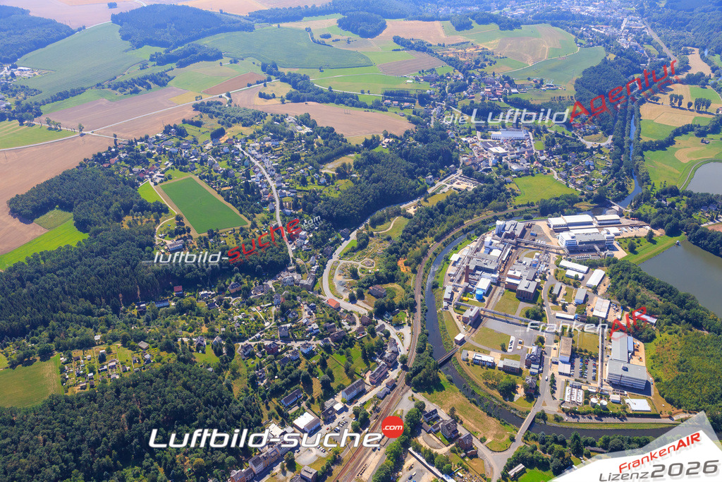 Die Luftaufnahme der Stadt Greiz wurde vom UL-Flugzeug heraus erstellt ( keine Drohne )- hohe Auflösung für beste Qualität