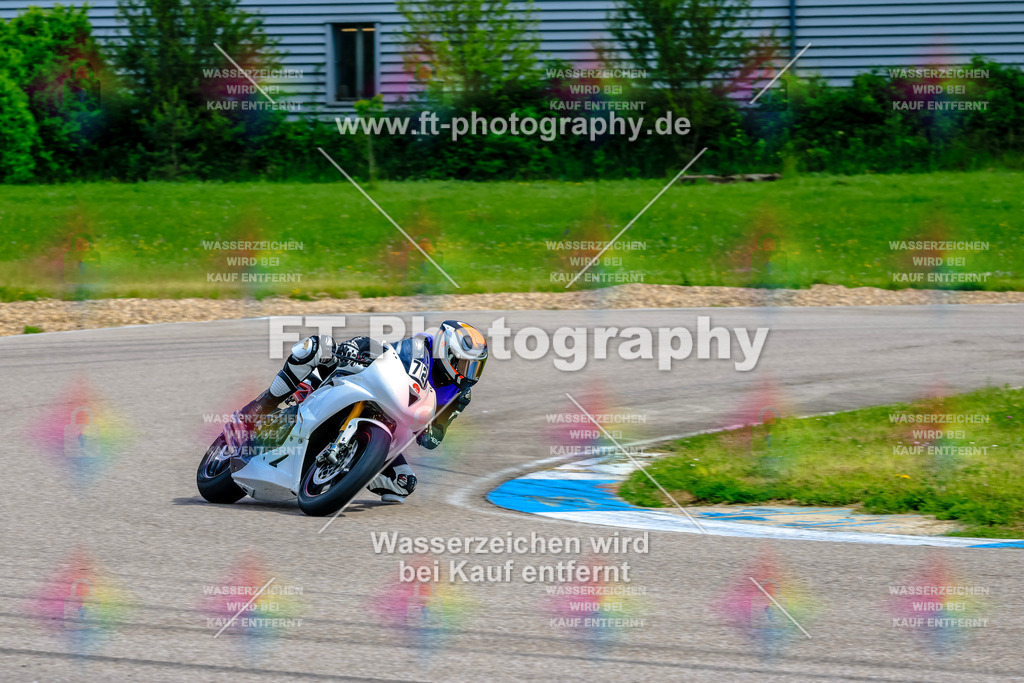 MotoTeam-9138 | Hier findet Ihr Bilder von Touristenfahrten auf der Nürburgring Nordschleife oder von anderen Veranstaltungen die ich besucht habe. Viel Spass beim Durch Schauen 