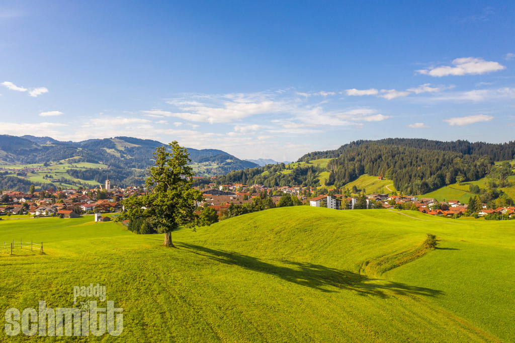 PS-Oberstaufen-2026-02 | Entdecke die größte Bildgalerie der Region mit Fotografien aus dem Allgäu, der Bodenseeregion, Oberschwaben, dem Donautal und der Schwäbischen Alb. Landschaften, Luftaufnahmen und Reisefotografie als Wandbild und Fotokunst. - Realisiert mit Pictrs.com