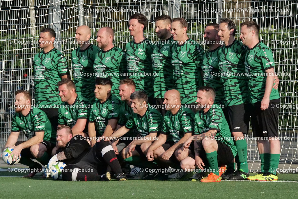 Fußball Kreispokal 25/26 Ü 32 : Spiel um Platz 3 : SV 08/29 Friedrichsfeld - SV Ringenberg AH  2 : 1 | Fußball Kreispokal 25/26 Ü 32 : Spiel um Platz 3 : SV 08/29 Friedrichsfeld - SV Ringenberg AH  2 : 1Spielort : Voerde Friedrichsfeld - Realisiert mit Pictrs.com