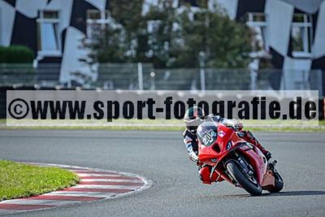 spof2851 | Professionelle Fotos von Sportveranstaltungen, aber auch Hochzeiten und anderen Events. - Realisiert mit Pictrs.com