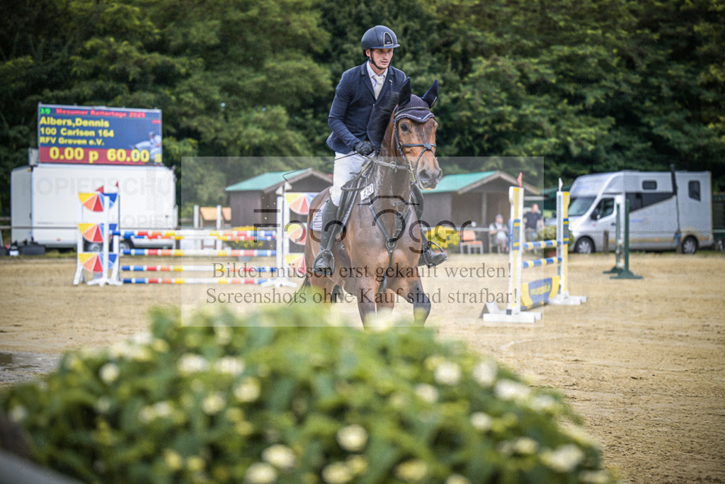 DOS_4548 | Entdecke hochwertige Reitturnierfotos von Foto Oger. Professionell, emotional und authentisch – jetzt Lieblingsmomente im Shop bestellen.Deutschlandweite Turnierfotografie. - Realisiert mit Pictrs.com