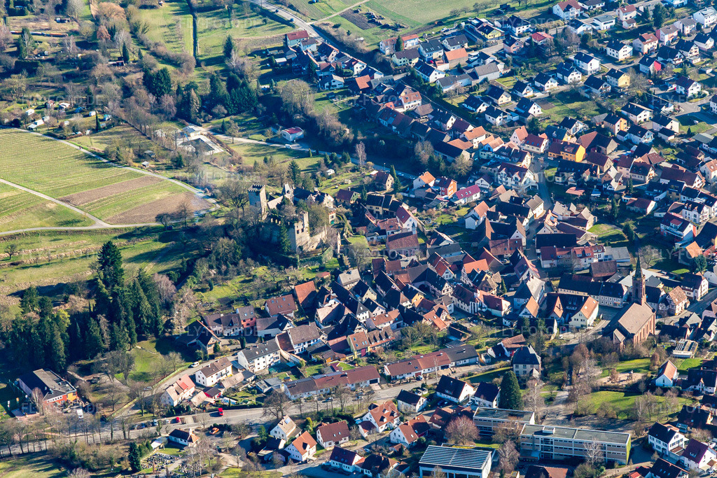 Luftbild: Schloss Obergrombach im Ortsteil Obergrombach in Bruchsal im Bundesland Baden-Württemberg in Deutschland. Foto: IMG_097266.jpg vom 10.03.2017 durch Werner Riehm/FLY-FOTO.de