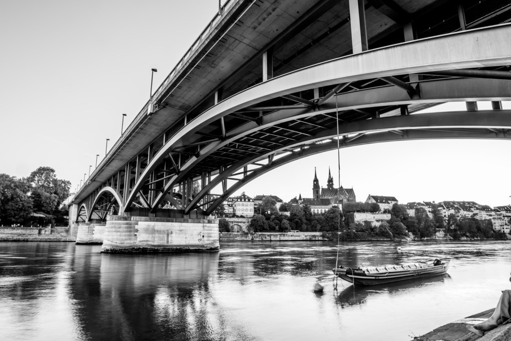 Wettsteinbrücke, Basel | Schöne Fotografien aus der Stadt und der Natur zum bestellen oder selber hochladen. Druck auf Foto, Postkarte, Kalender, FineArt Hahnemühle, Alu-Dibond , Akustikbilder zur Absorption von Schall und Lärm etc. - Realisiert mit Pictrs.com