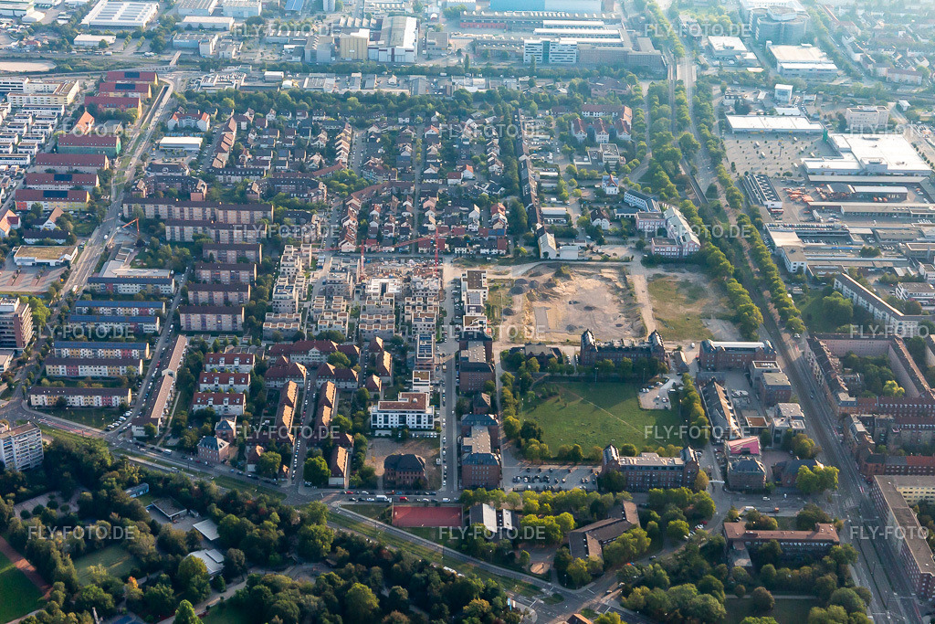 Homerun, ehemalige Turley US-Kasernen | Luftbild: Homerun, ehemalige Turley US-Kasernen im Ortsteil Neckarstadt-Ost in Mannheim im Bundesland Baden-Württemberg in Deutschland. Foto: IMG_116948.jpg vom 25.08.2019 durch Werner Riehm/FLY-FOTO.de - Realisiert mit Pictrs.com