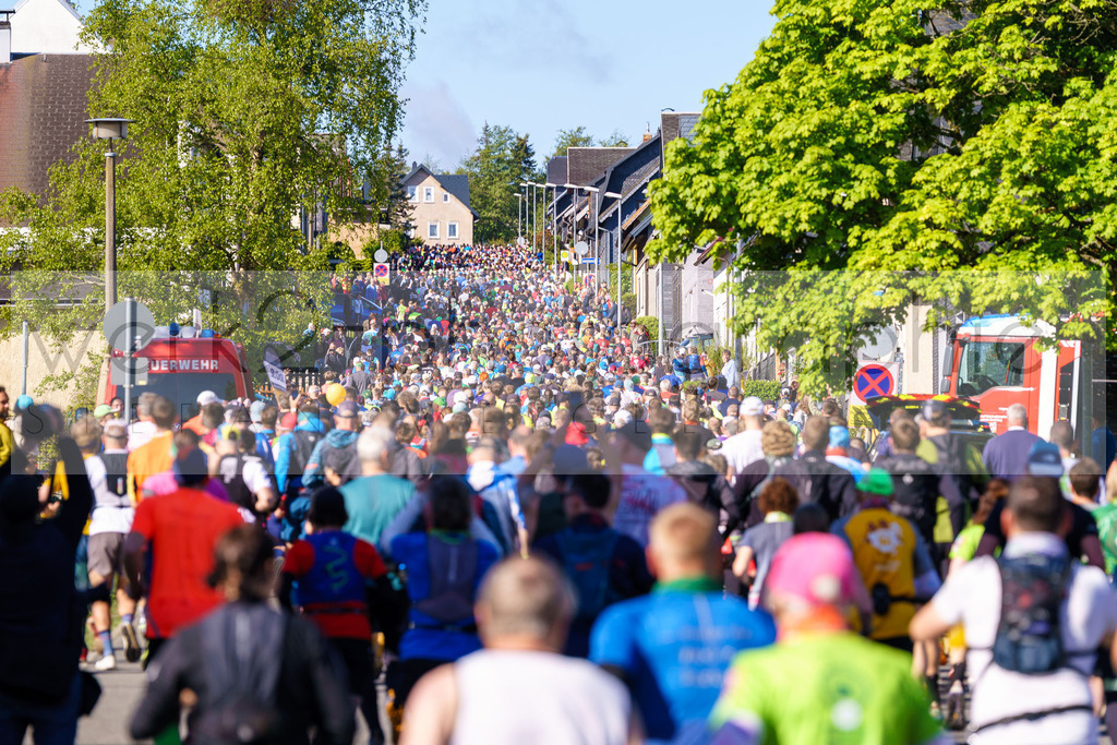 Rennsteiglauf Marathon 2025 | Marathon von Neuhaus/Rwg. nach Schmiedefeld/Rstg. am 17. Mai 2025
