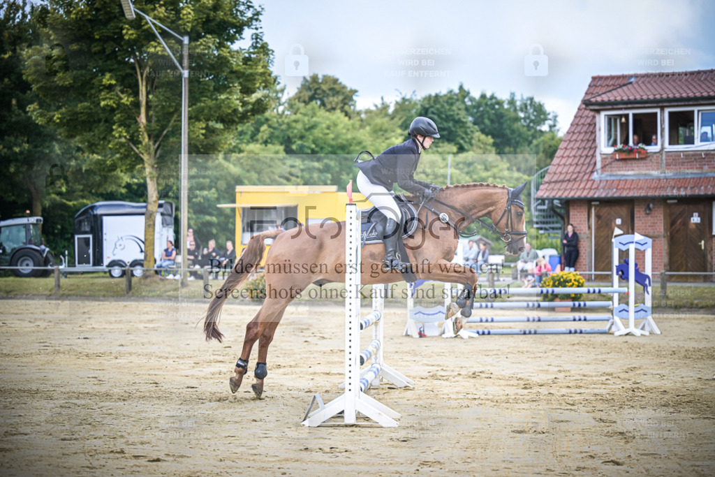 DOS_3072 | Entdecke hochwertige Reitturnierfotos von Foto Oger. Professionell, emotional und authentisch – jetzt Lieblingsmomente im Shop bestellen. - Realisiert mit Pictrs.com