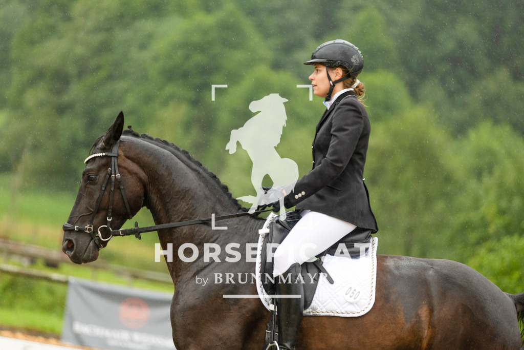 0P6A7936 | Willkommen bei Brunnmayr - Design & Fotografie – Ihrem Spezialisten für Reitturniere und Pferdeveranstaltungen in Oberösterreich, Salzburg und Bayern! Seit über 17 Jahren sind wir leidenschaftlich dabei.