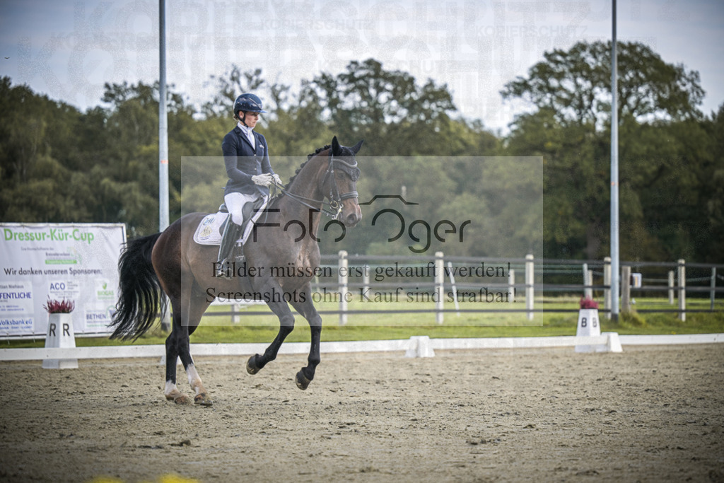 DOS_0116 | Entdecke hochwertige Reitturnierfotos von Foto Oger. Professionell, emotional und authentisch – jetzt Lieblingsmomente im Shop bestellen.Deutschlandweite Turnierfotografie. - Realisiert mit Pictrs.com