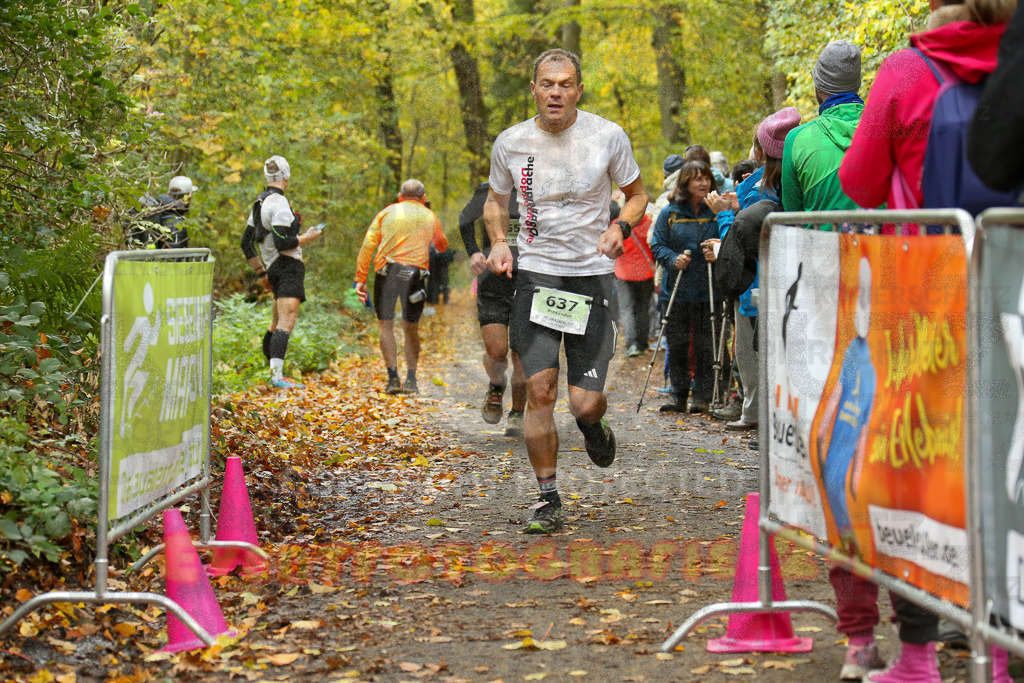 251026_1234_EX1_0719 | Sportfotografie im Rhein-Sieg Kreis, Köln, Bonn, NRW, Rheinland Pfalz, Hessen, etc. Unser Tätigkeitsfeld umfasst den Laufsport vom Volkslauf über den Marathon, Duathlon, Triathon bis zum Ultralauf wie Kölnpfad Ultra oder Schindertrail.