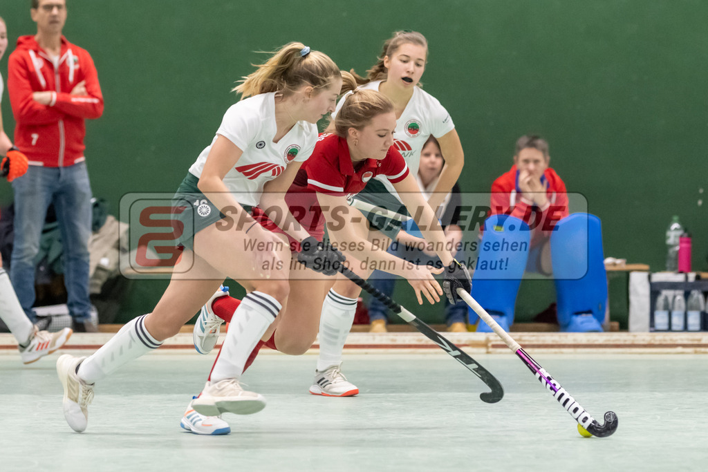 SFE_20221218_0119 | 1. Bundesliga Hockey Damen Rot-Weiss Köln - Crefelder HTCa am 18.12.2022 in Köln (KTHC Stadion Rot-Weiss Köln Tennis and Hockey Club), Photo: Stephan Fehrmann 2022 (Sports-Gallery),Camille Nobis ( Rot-Weiss Köln #17 )