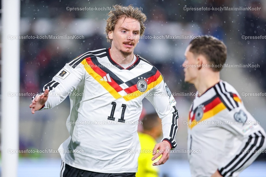 DFB14112501102 | 14.11.2025, Fußball, Länderspiel, WM-Qualifikation Europa, Deutschland - Luxemburg, Stade de Luxembourg (Croix de Gasperich, Luxemburg), 9. Spieltag, Saison 2025 2026: Torjubel nach dem Tor zum 1:0 durch Torschütze Nick Woltemade (GER #11)    Regulations prohibit any use of photographs as image sequences and or quasi-video.