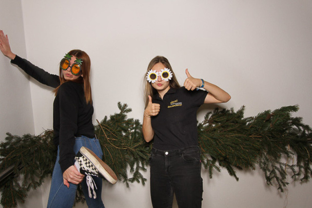 FotoKastl_Kathrein_Tanz_Goldbrunnhof_20231117_0030 | Vermietung und Verleih von Fotobox mit Drucker in Kärnten, Völkermarkt, Klagenfurt, Wolfsberg, St. Veit, Villach. Für ihre Hochzeit, Polterabend, Geburtstagsfeier, Firmen Feier, Weihnachtsfeier. Anlieferung oder Selbstabholung mit Drucker  Fotos digital - Realisiert mit Pictrs.com