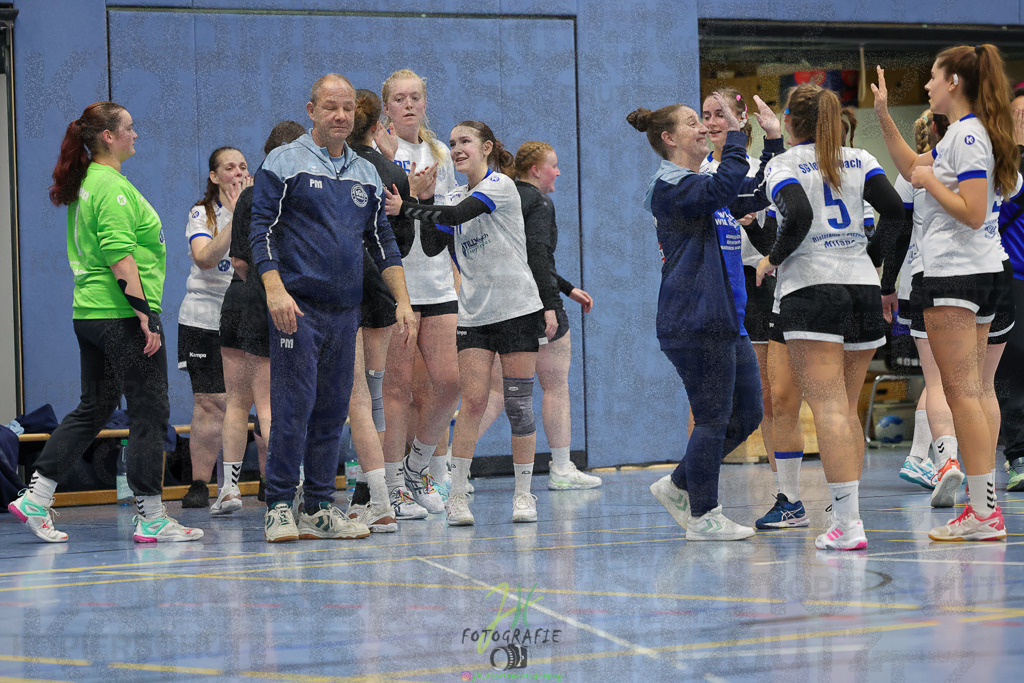 Frauen 2. Bezirksklasse, SG Rechtenbach - HSG Kleenheim/Langgöns III | Frauen 2. Bezirksklasse, SG Rechtenbach - HSG Kleenheim/Langgöns III am 16.11.2024 in Rechtenbach (Sporthalle Rechtenbach)Photo © 2024 - Jörg Heinrich - Realisiert mit Pictrs.com