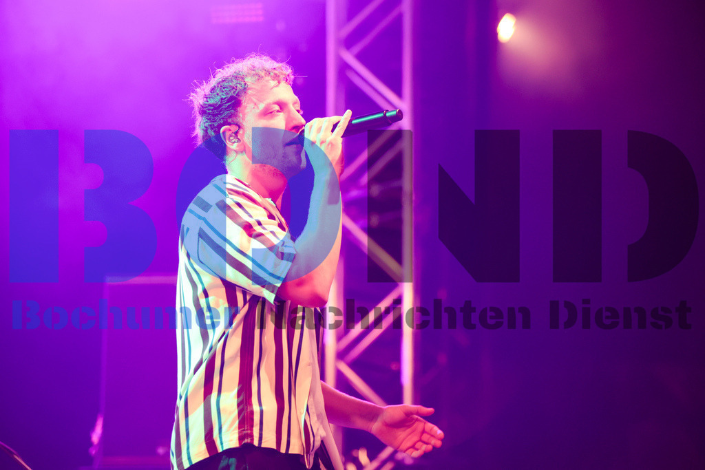 Zeltfestival Ruhr 2024 - Joris  {date} -  | {headline}(Foto: Sebastian Sendlak / BOND) - Realisiert mit Pictrs.com