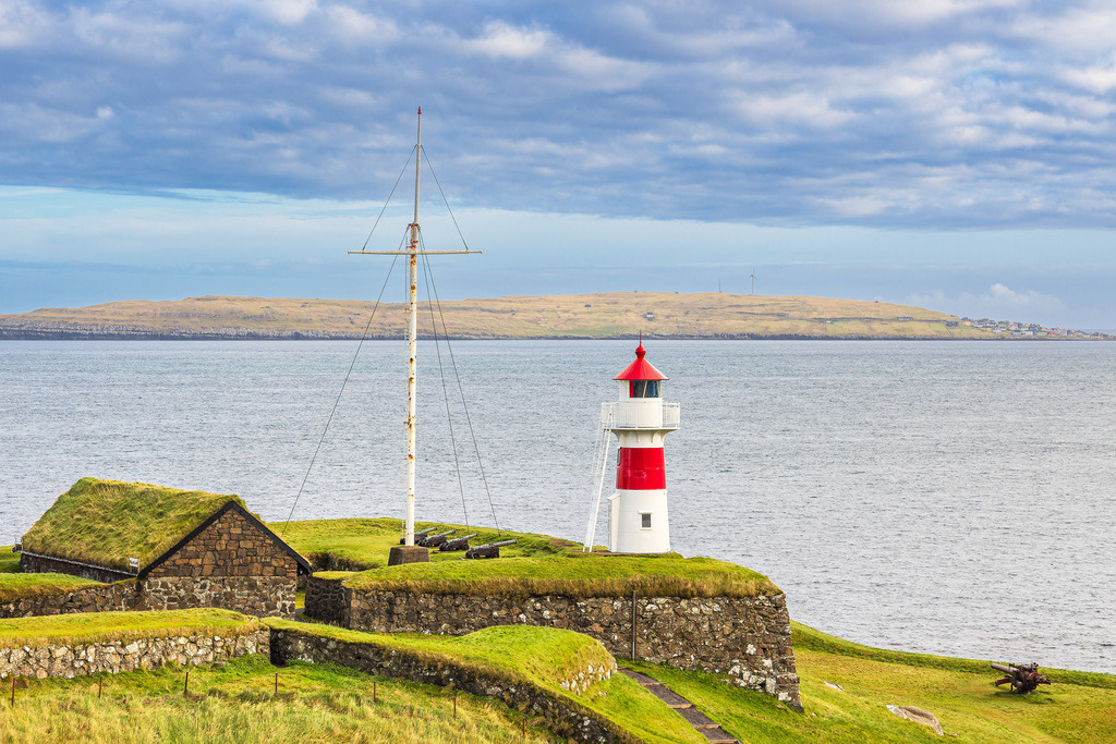 Leuchtturm in der Stadt Tórshavn auf den Färöer Inseln | Leuchtturm in der Stadt Tórshavn auf den Färöer Inseln.