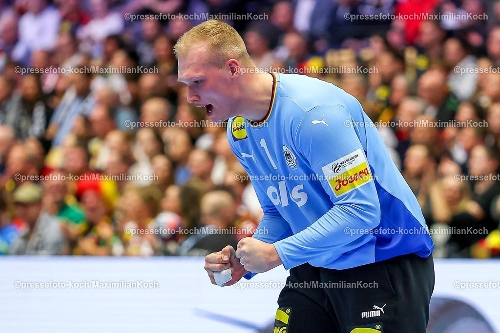 EHF17012602010 | 17.01.2026, Handball, Men's EHF EURO 2026, Deutschland - Serbien, Jyske Bank Boxen in Herning, Dänemark, Preliminary Round:  David Späth (Germany #01) jubelnd