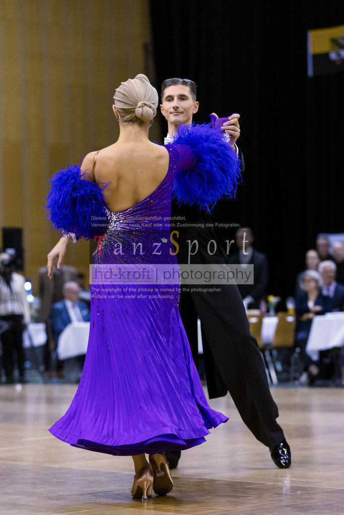 20241102_DM_HGR_Std_15816 | Tanzsportbilder, Standardtanz, Lateintanz, WDSF, DTV, LTVB, dancecomp, goc, hessen tanzt, blaues band der spree, walzer, tango, wiener walzer, slowfox, quickstepp, samba, rumba, cha-cha-cha, paso doble. jive, hd-kroft photography, turniertanzsport