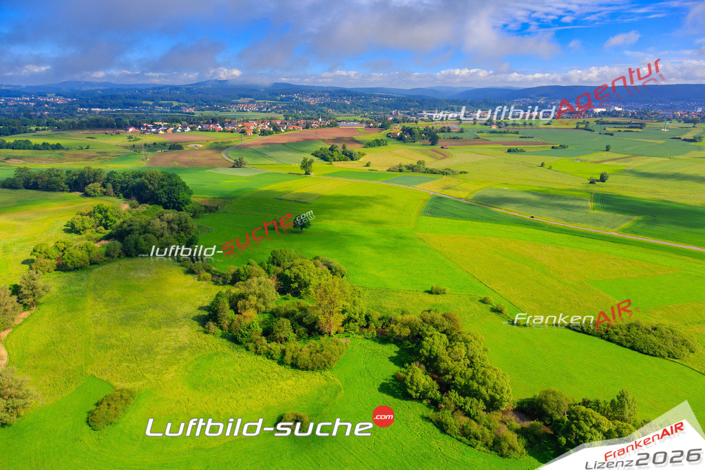 Die Luftaufnahme Windischenhaig - Kulmbach wurde vom UL-Flugzeug (keine Drohne) aus fotografiert.Hohe Druck- Auflösung-die Geschenkidee!