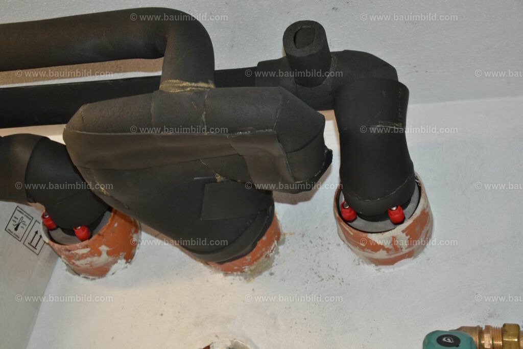 bib-lg16-heizung-0083 | Nach LV-Leistungsgruppen sortierte Detailfotos über den Bau eines Hauses. Alle Hausbau-Bilder direkt vom Urheber und Autor der Website Haus-Selber-Bauen.com