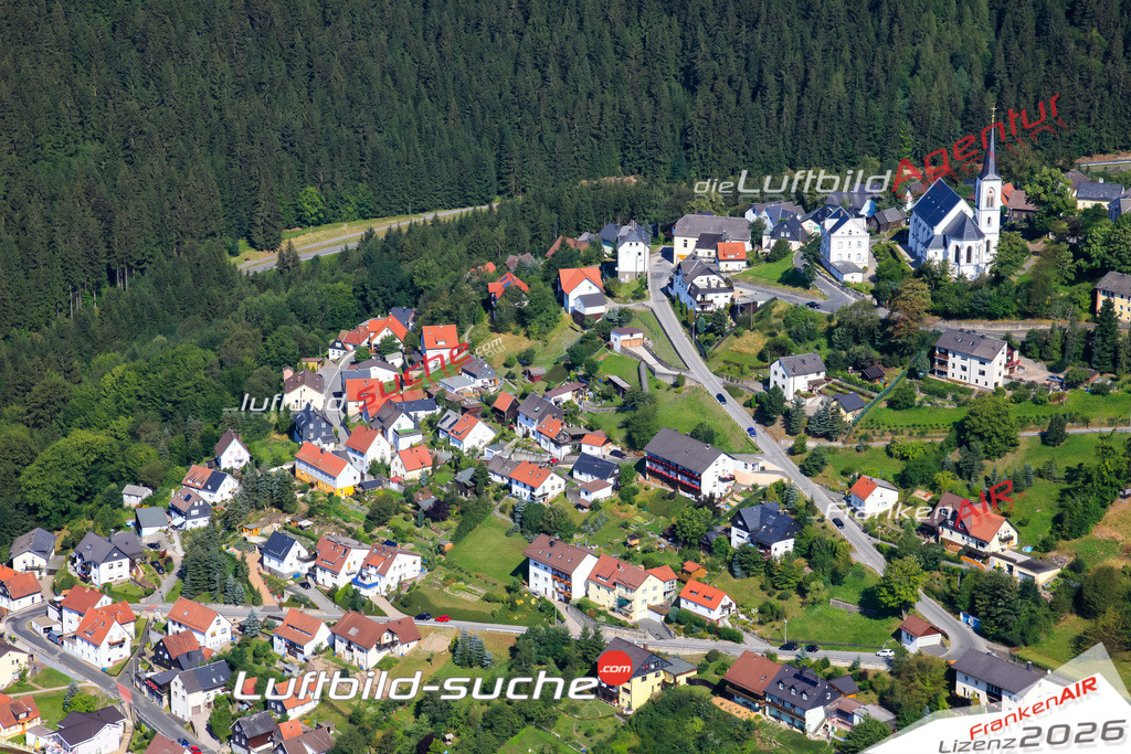 Die Luftaufnahme der Stadt Wilhelmsthal wurde vom UL-Flugzeug heraus erstellt ( keine Drohne )- hohe Auflösung für beste Qualität