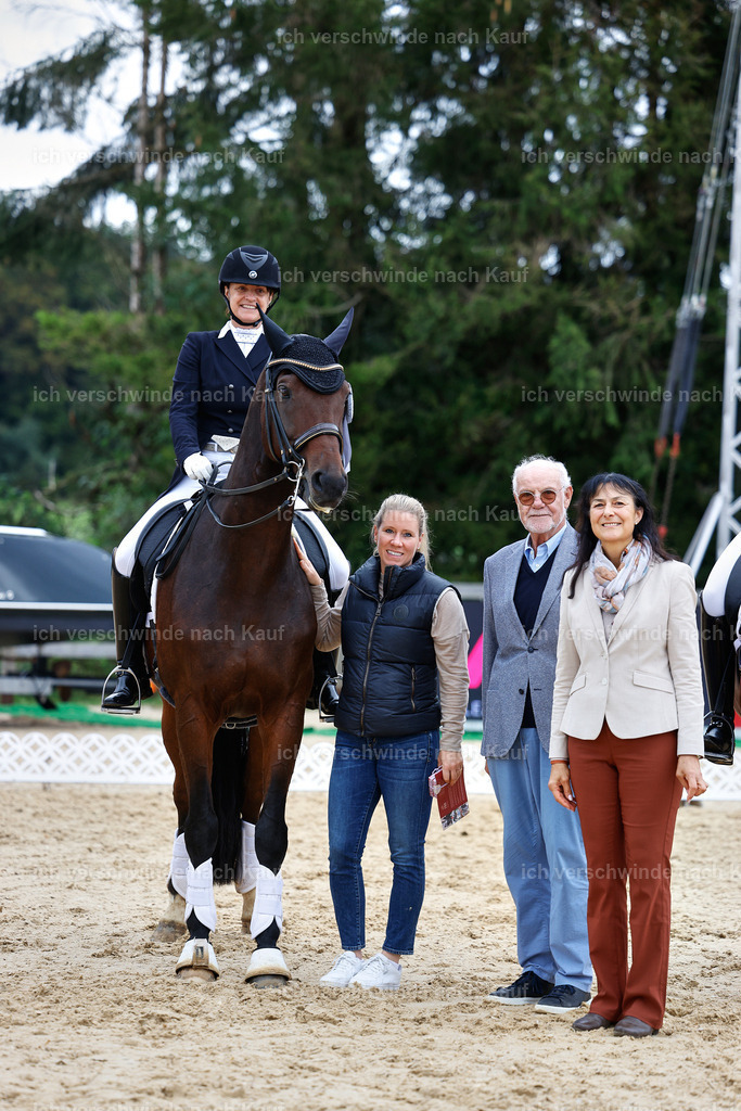 6-Siegerehrung-AMATUER-DRESSUR S_  -StoibPH-3650 | working equitationturnier fotograf videograf stoibphotography marixx film working equitation deutschland reitsport turnierfotografie eventfotografie equestrian events