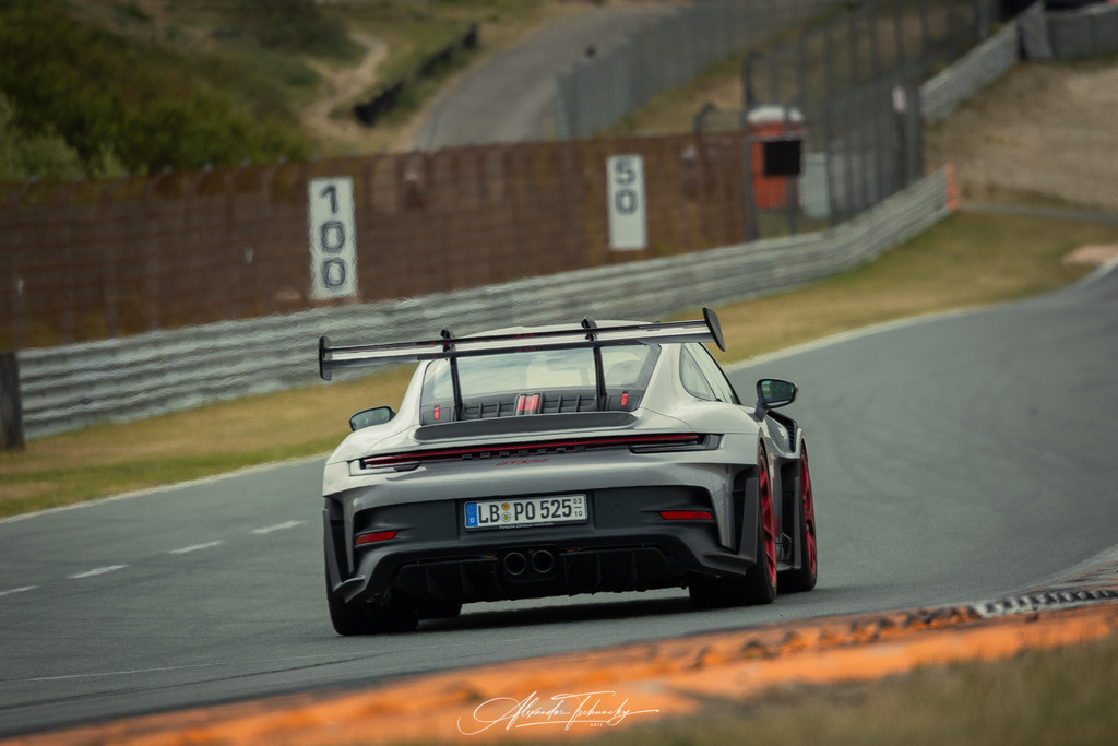 R6AT2395 _Alexander Tschuncky | Entdecken Sie die faszinierende Welt von Alexander Tschuncky Arts: Kreative Fotografie, atemberaubende Automobilkunst und hochwertiger Bilderdruck. Lassen Sie sich inspirieren! - Realisiert mit Pictrs.com