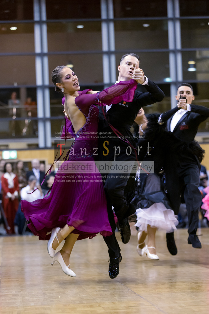 20241102_DM_HGR_Std_10147 | Tanzsportbilder, Standardtanz, Lateintanz, WDSF, DTV, LTVB, dancecomp, goc, hessen tanzt, blaues band der spree, walzer, tango, wiener walzer, slowfox, quickstepp, samba, rumba, cha-cha-cha, paso doble. jive, hd-kroft photography, turniertanzsport