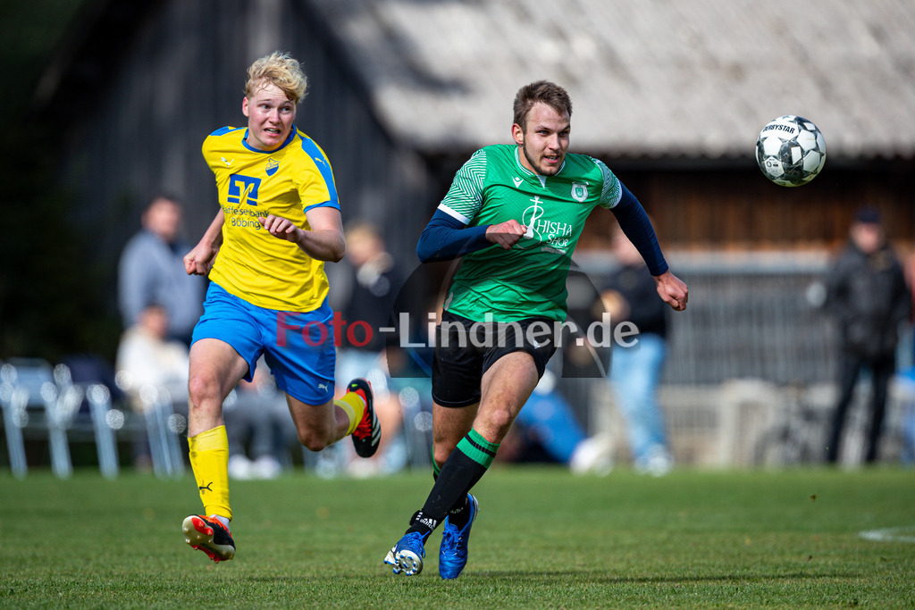 SC Böbing gegen TSV Altenstadt II | Fußball A-Klasse Herren Oberbayern Zugspitze Gruppe 8 7. Spieltag, SC Böbing gegen TSV Altenstadt II, 20240915,Duell zwischen Felix Deschler (TSV Altenstadt II 8)  und Daniel Probst (SC Böbing 5),2024-09-15 in Böbing (Sportplatz Böbing), Daniel Probst (SC Böbing 5), Felix Deschler (TSV Altenstadt II 8)Copyright: WolfgangxLindner www.foto-lindner.de / shop.foto-lindner.de