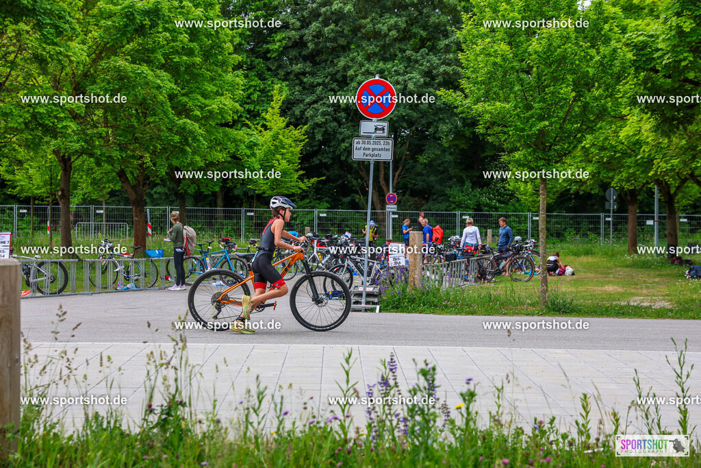995A0679 | Stadttriathlon Erding 2025. #yourpictrs #sportshot_your_pictrs @Sportshotphotography #stadttriathlonerding Copyright: www.sportshot.de