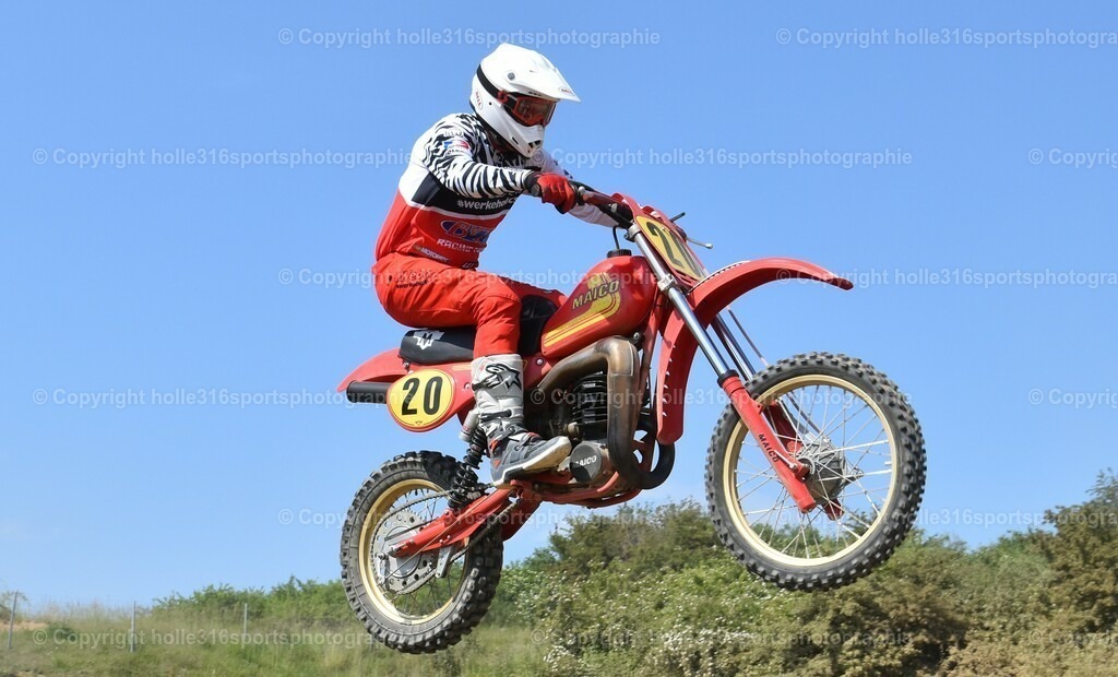 DSC_0600 (2) | Sportfotografie , Motorsport, Motoross, Reitsport, Mointainbike, Enduro,
Landschaft , Outdoor, Eventfotografie, Landschaft, Bilder online bestellen - Realisiert mit Pictrs.com