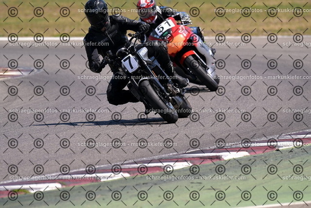 26bt04-1247 | markuskiefer.com - Realisiert mit Pictrs.com