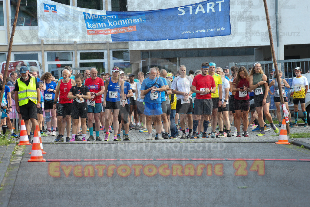 250801_1805_EX1_6341 | Sportfotografie im Rhein-Sieg Kreis, Köln, Bonn, NRW, Rheinland Pfalz, Hessen, etc. Unser Tätigkeitsfeld umfasst den Laufsport vom Volkslauf über den Marathon, Duathlon, Triathon bis zum Ultralauf wie Kölnpfad Ultra oder Schindertrail.