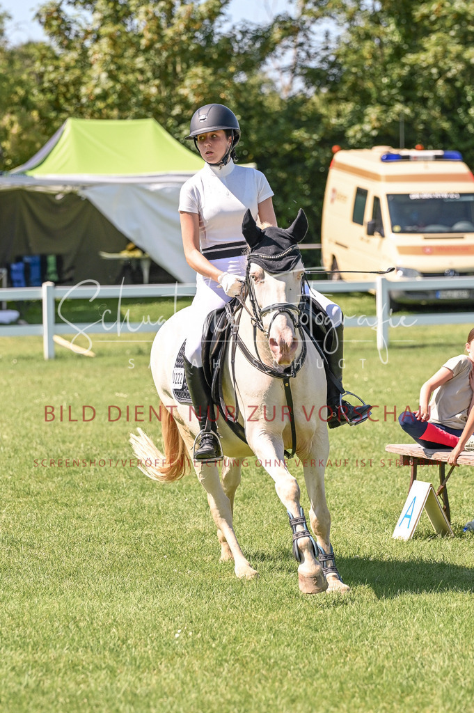 Schugtsche-Düren.2024.04-Stilspringprf.E-19 | Schugtsche Fotografie - Realisiert mit Pictrs.com