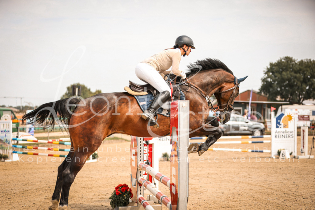 27.SaSpMA00030 | Leoni Ertmer Photography - Realisiert mit Pictrs.com