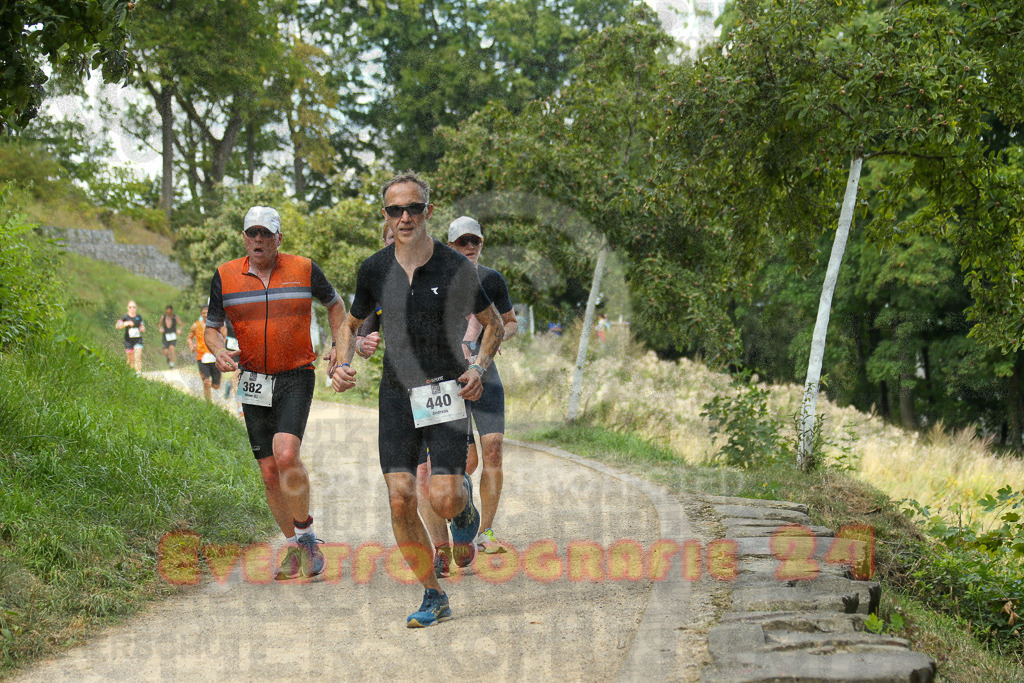 250824_1356_EX1_4360 | Sportfotografie im Rhein-Sieg Kreis, Köln, Bonn, NRW, Rheinland Pfalz, Hessen, etc. Unser Tätigkeitsfeld umfasst den Laufsport vom Volkslauf über den Marathon, Duathlon, Triathon bis zum Ultralauf wie Kölnpfad Ultra oder Schindertrail.